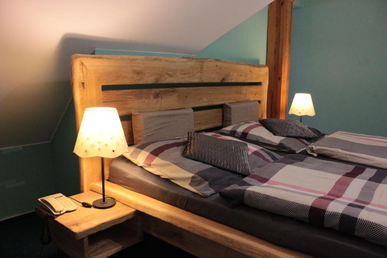 Hotel Mclimon Novy Jicin Ngoại thất bức ảnh